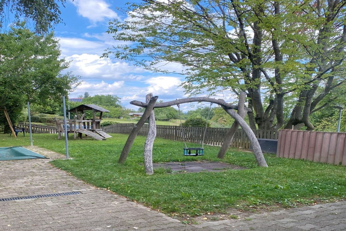 Spielplatz der Kindervilla Kunterbunt Baltmannsweiler